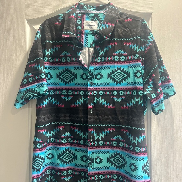 Aztec Button Up - Picture 1 of 2